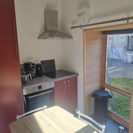 Jolie Petite Maison Dans Village Fortifie Brigueuil Exterior foto
